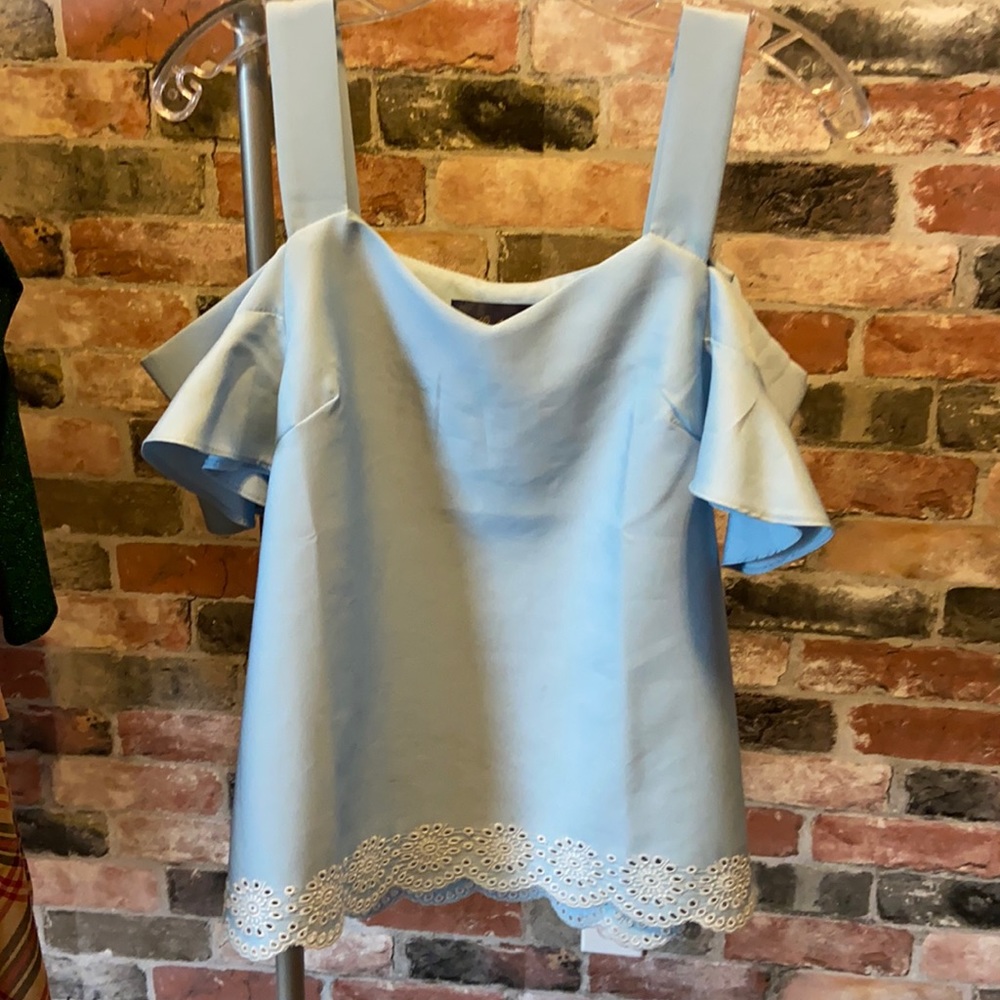 Blue top